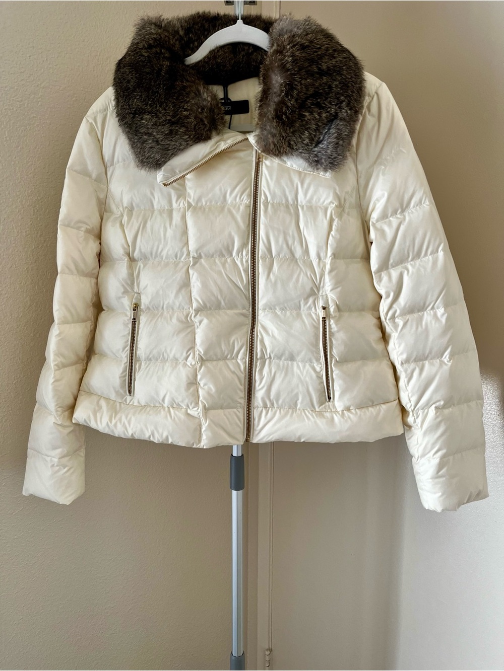 Tumi Stockholm Down Puffer Jacket Detachable Fur Collar Beige Size L